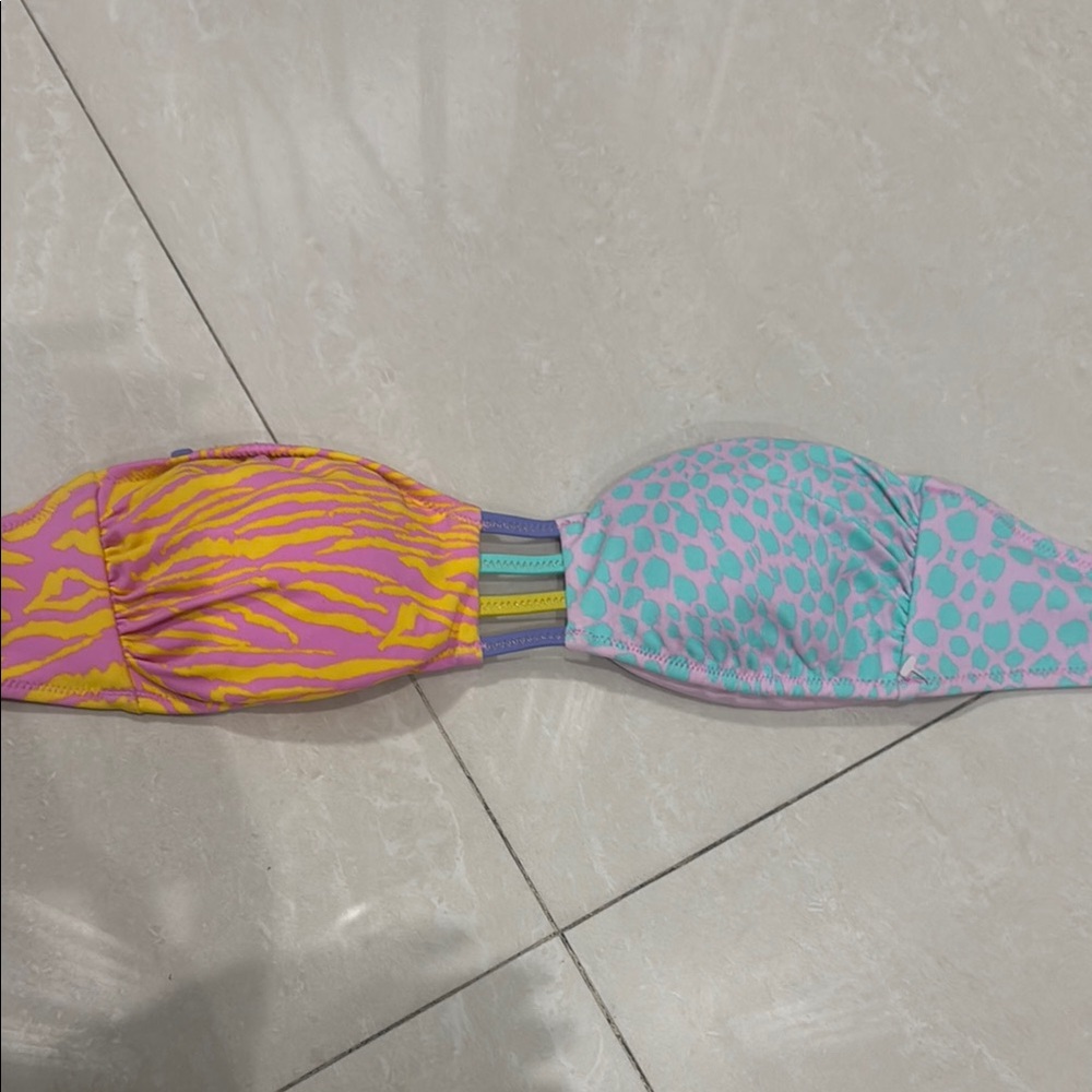 Vintage Victoria's Secret Pink and Blue Bikini Top